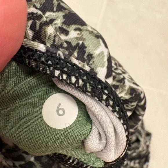 Lululemon x SoulCycle Philadelphia High-Rise Wunder Under Crop Size 6 - Picture 9 of 9